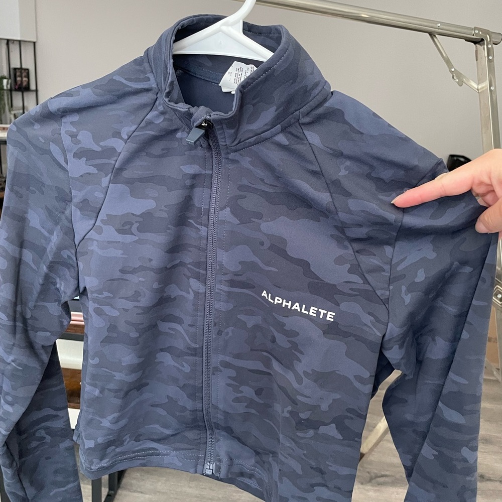 Alphalete Blue Camo zip-up Jacket